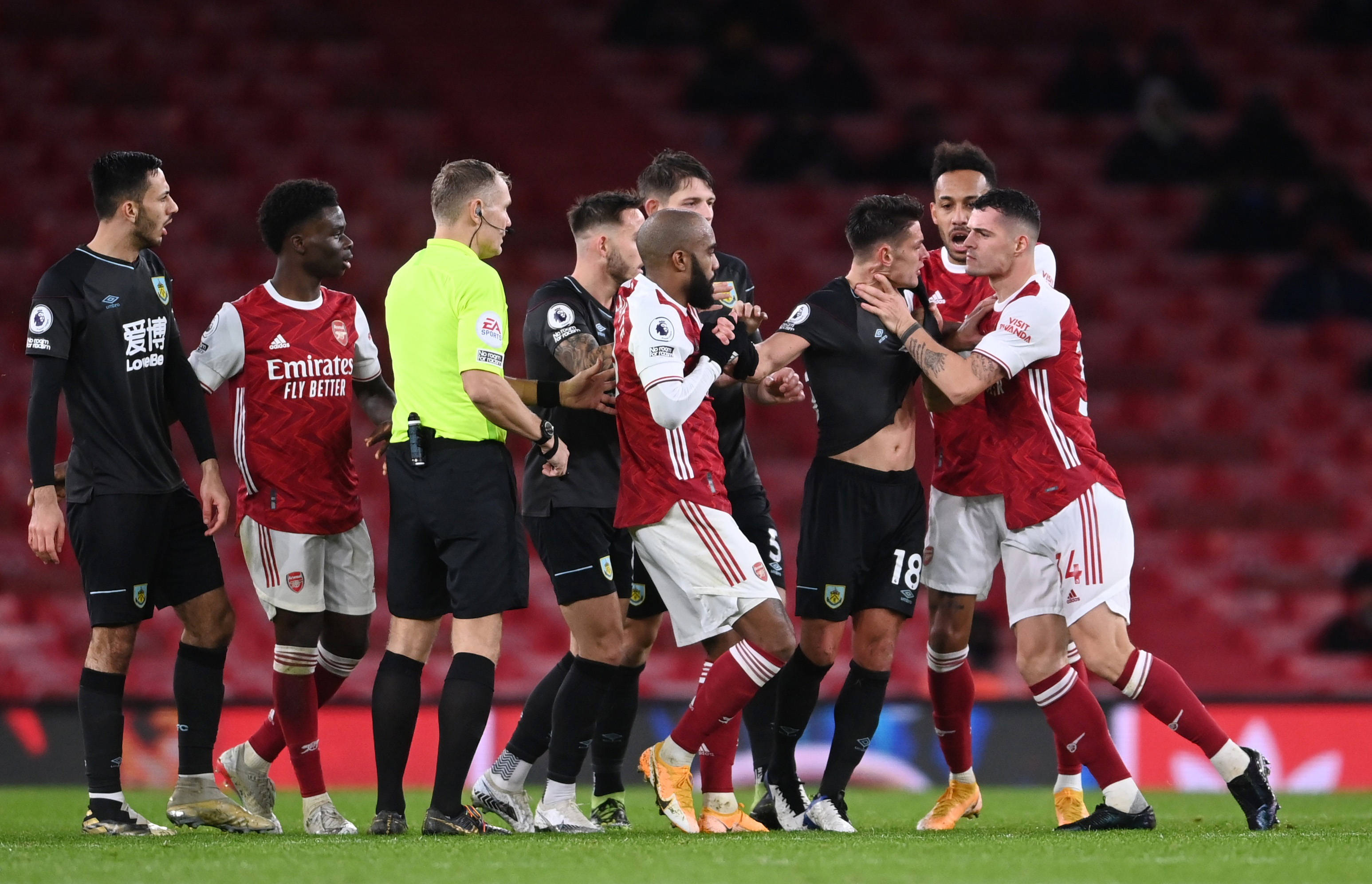 曼聯宣布卡瓦尼因隔離將無緣戰紐卡 首秀或將出戰歐冠.